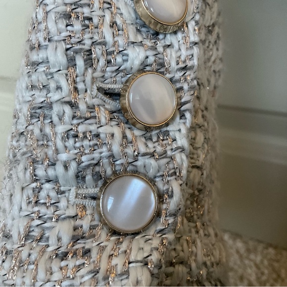 Paige Tweed Cropped Blazer with pearl like buttons - Picture 5 of 8